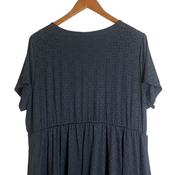 Torrid black short sleeve dress. Size 3X - Picture 8 of 9